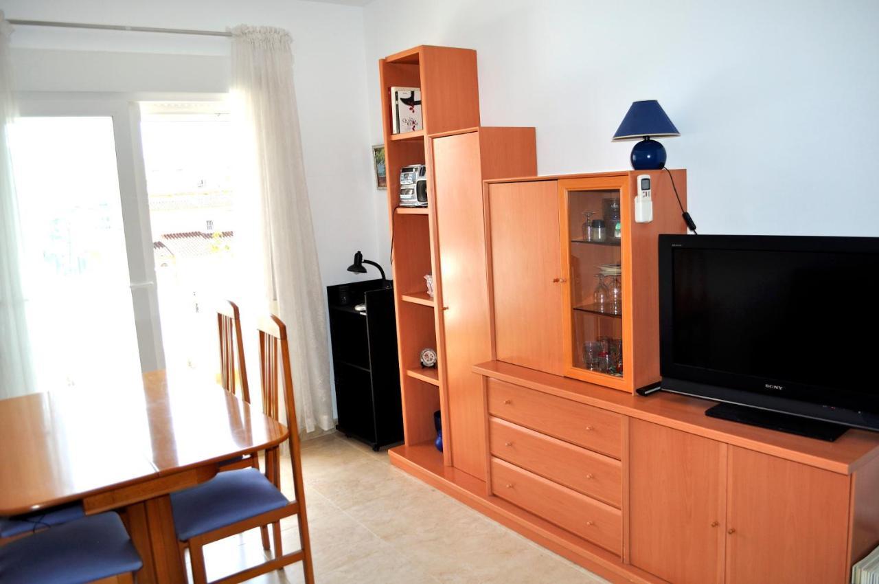 Apartment Carrer Salpa Diii, 2 Dormitorios, By Bookindenia