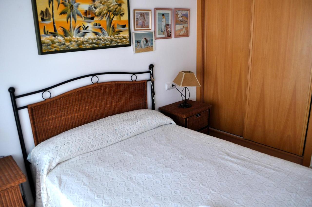 Apartment Carrer Salpa Diii, 2 Dormitorios, By Bookindenia Dénia
